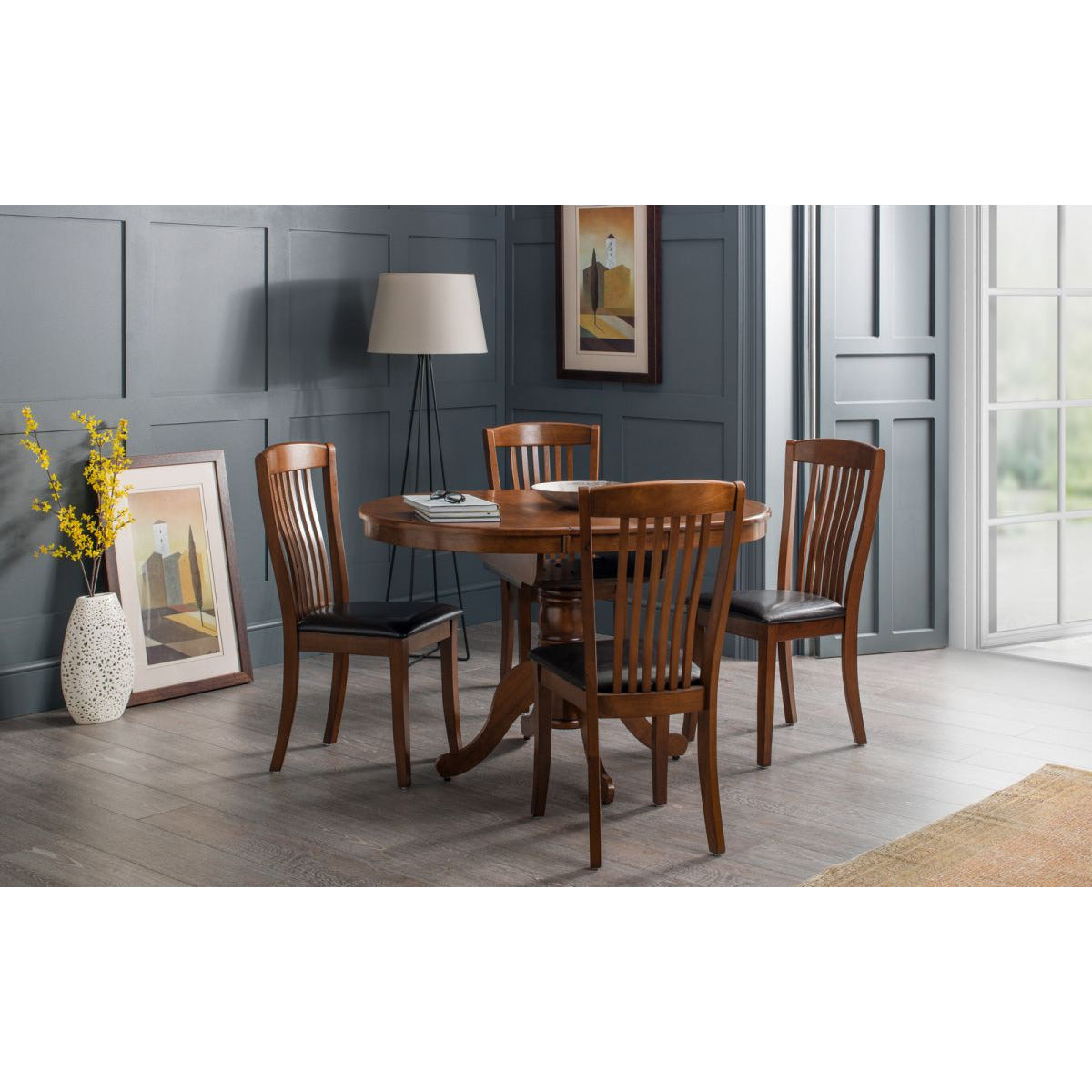 Canterbury Round to Oval Extending Table