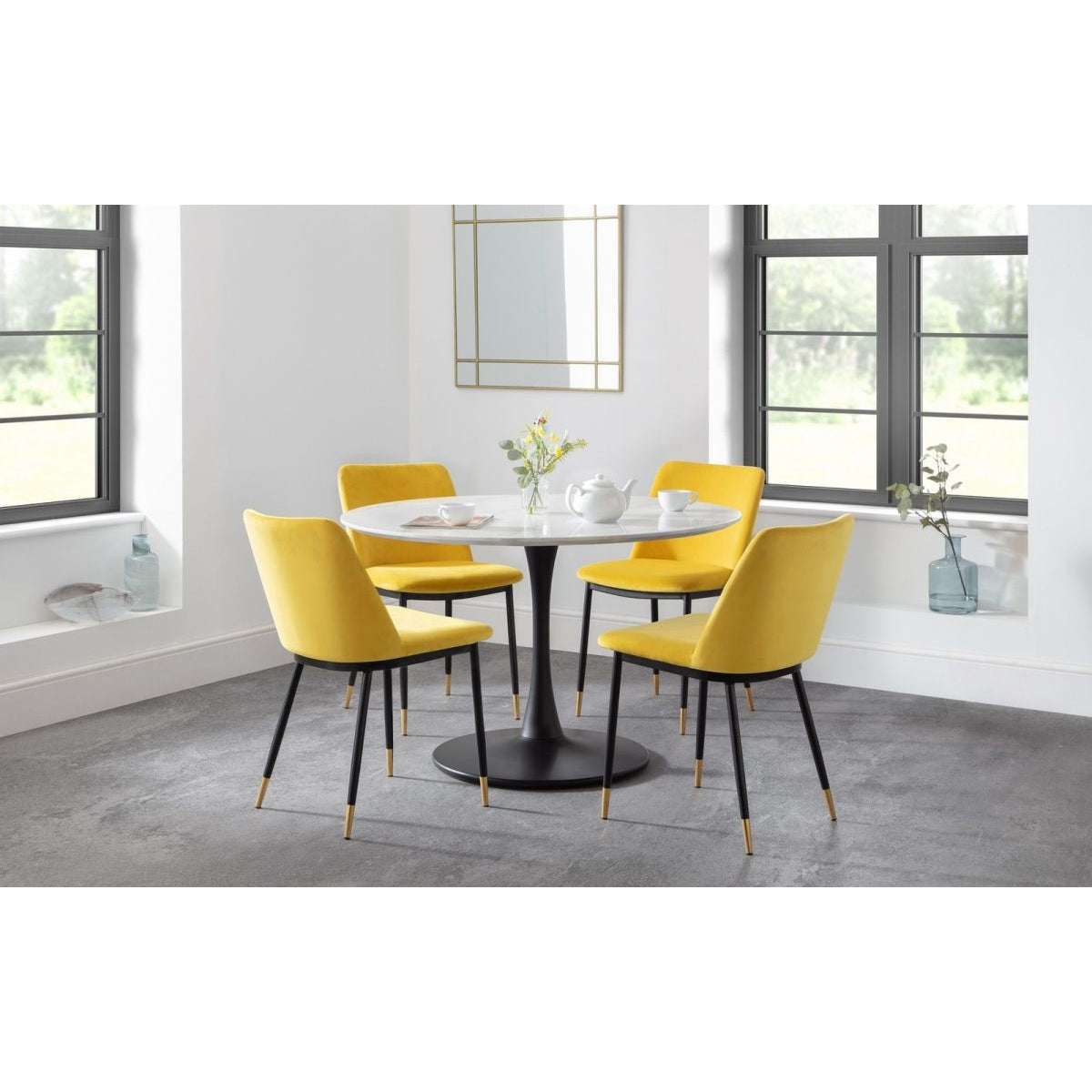 Holland Round Pedestal Table & 4 Delaunay Mustard Chairs