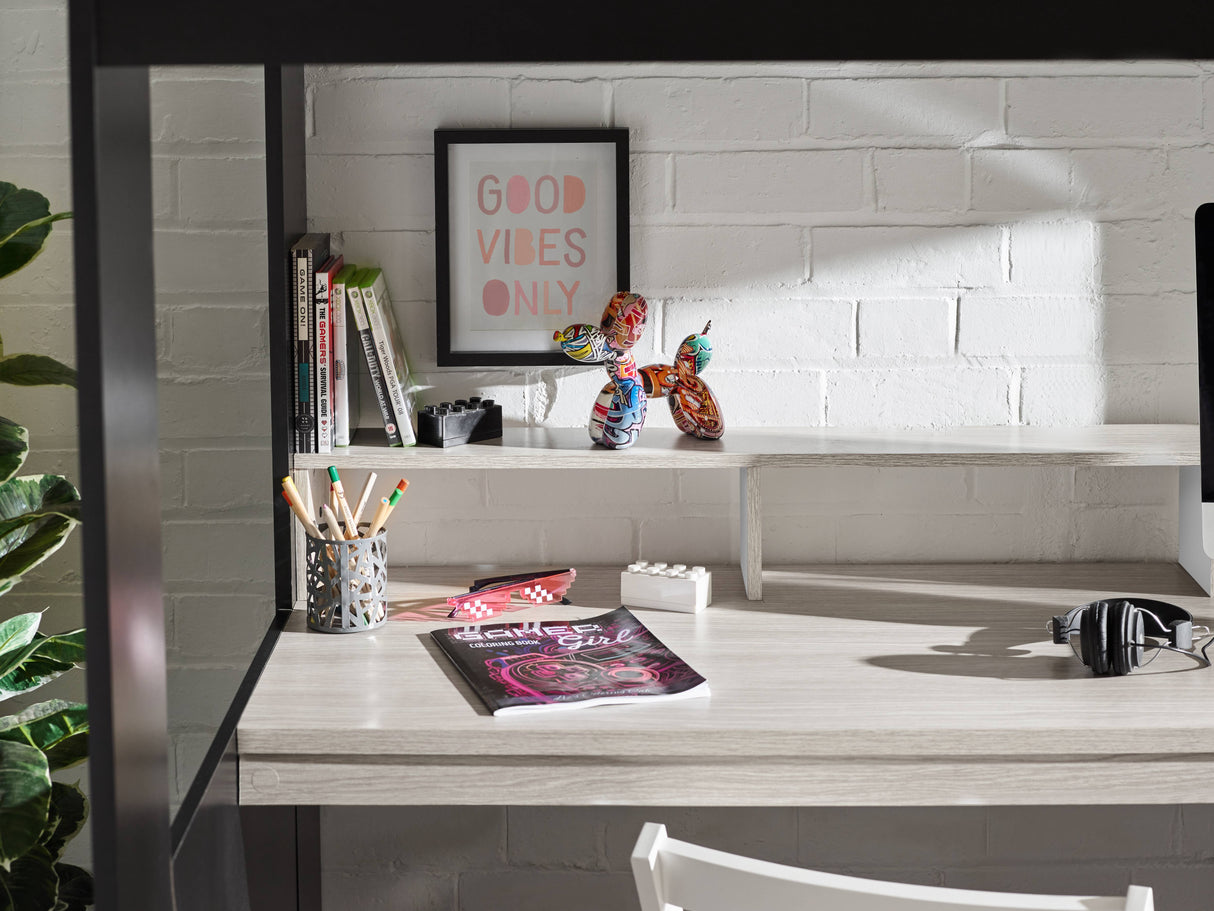 Blaze Gaming Highsleeper - Black And Pale Wood