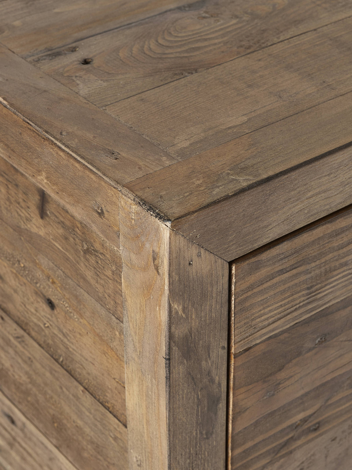 Heritage 6 Drawer Wide Chest