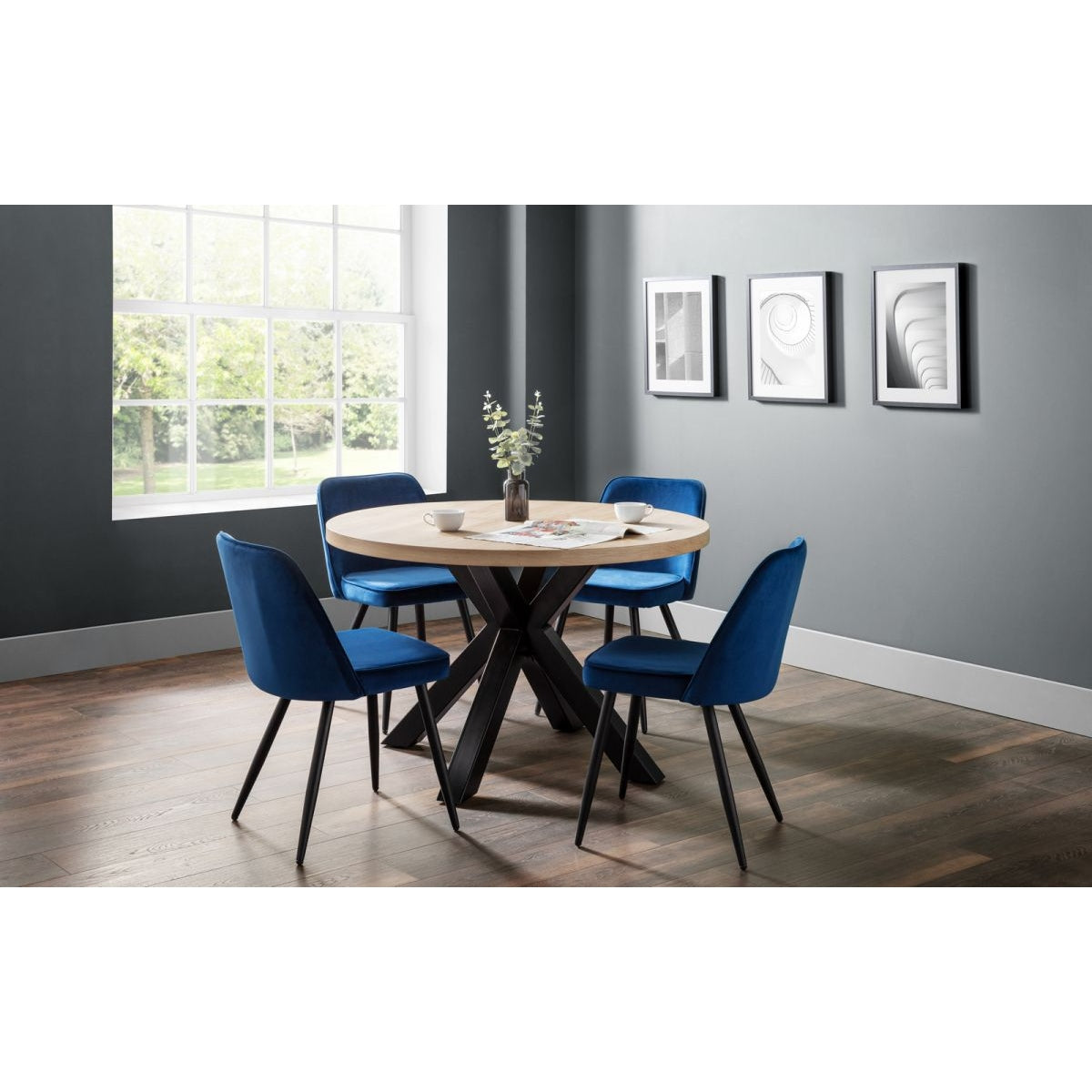 Berwick Round Table & 4 Burgess Blue Chairs