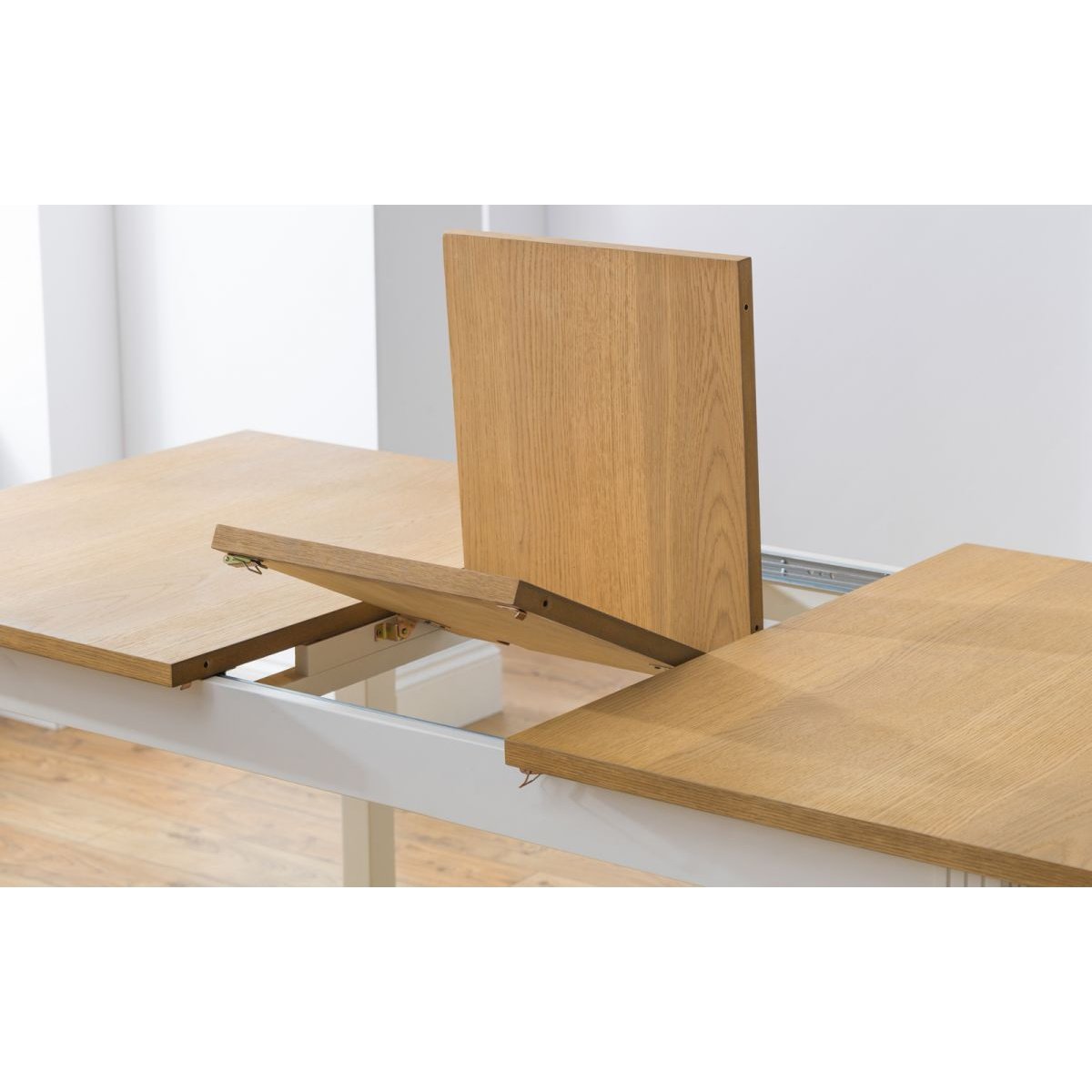 Davenport Extending Dining Table - Oak/White