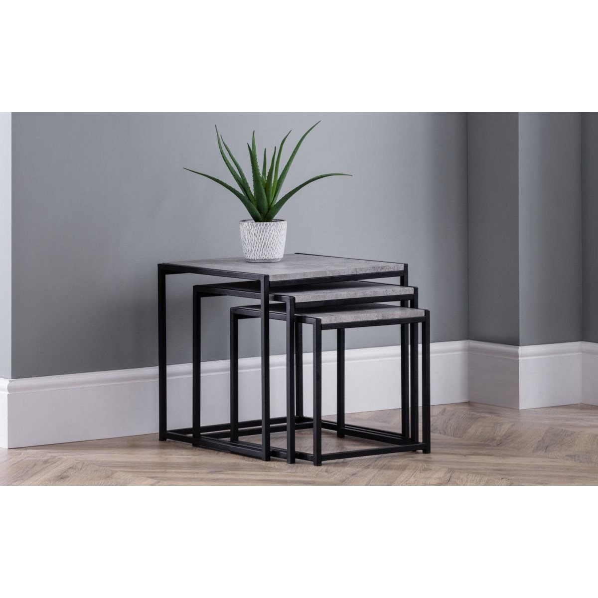 Staten Nest of Tables