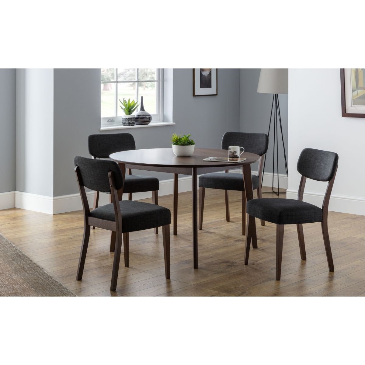 Farringdon Circular Dining Table