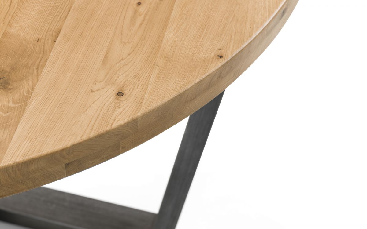 Brooklyn Round Table Oak & 4 Luxe Dining Chairs Brown
