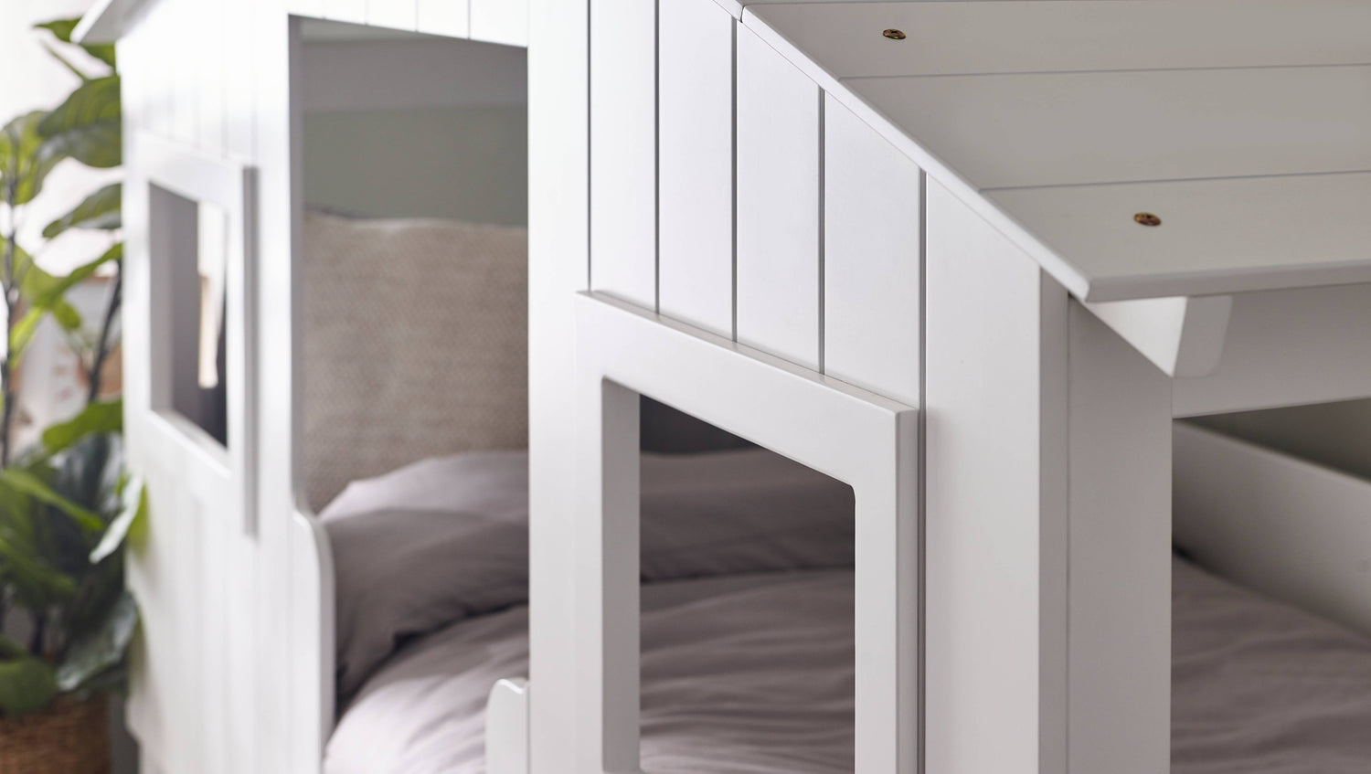 Acorn Treehouse Midsleeper and Storage Unit