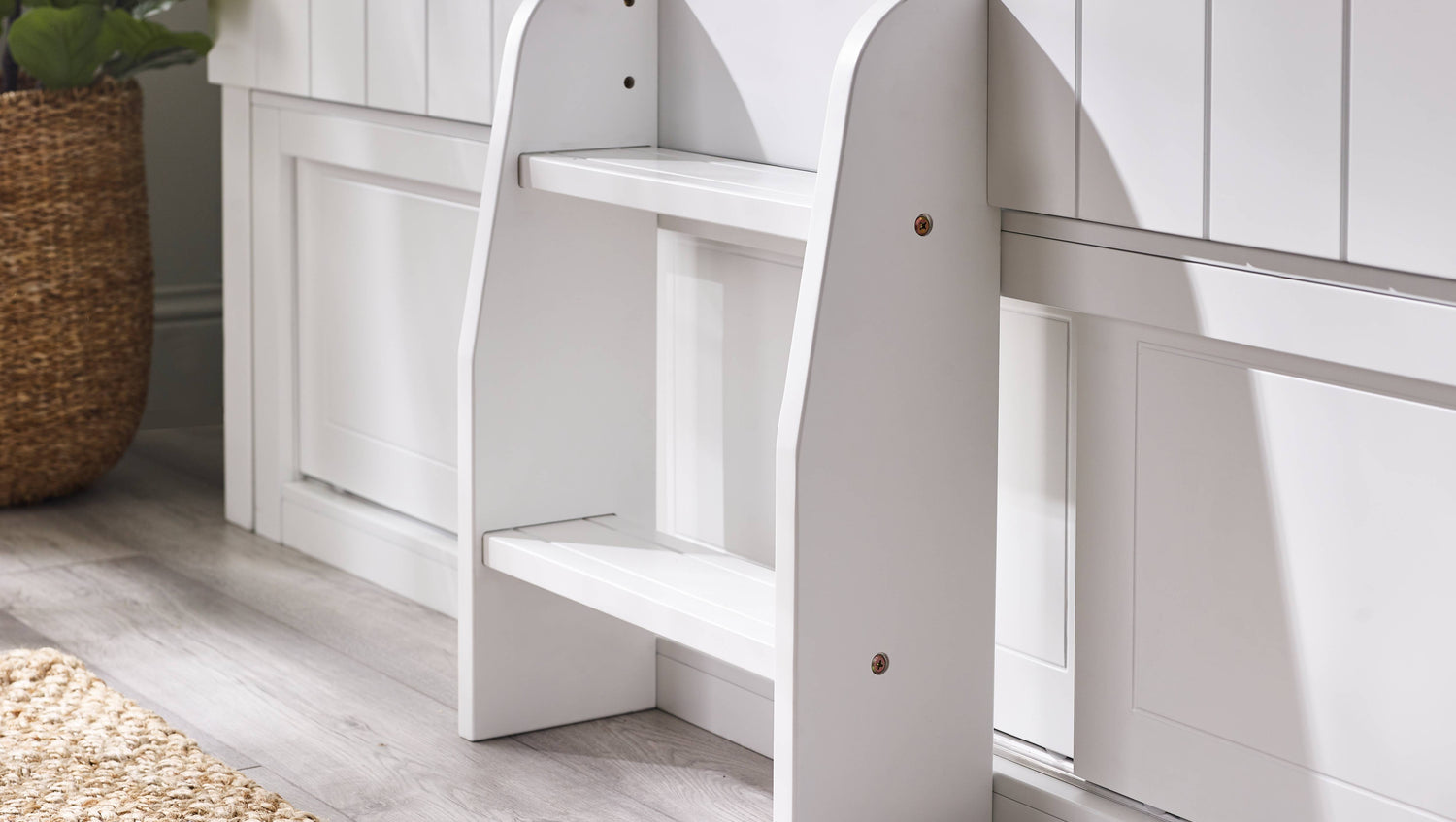 Acorn Treehouse Midsleeper and Storage Unit