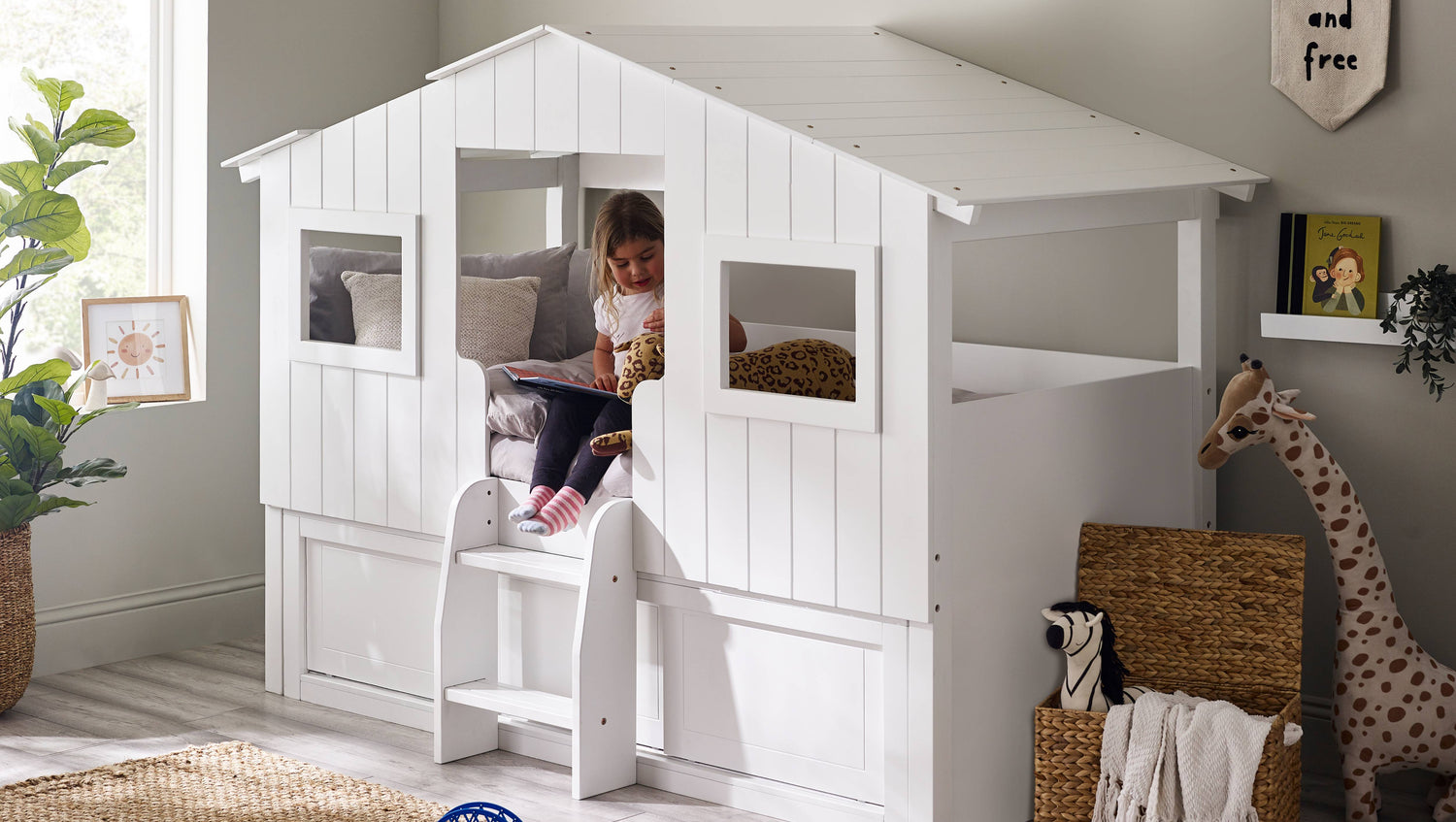 Acorn Treehouse Midsleeper and Storage Unit