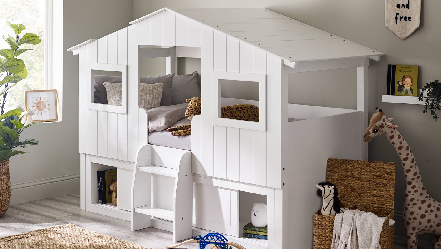 Acorn Treehouse Midsleeper and Storage Unit