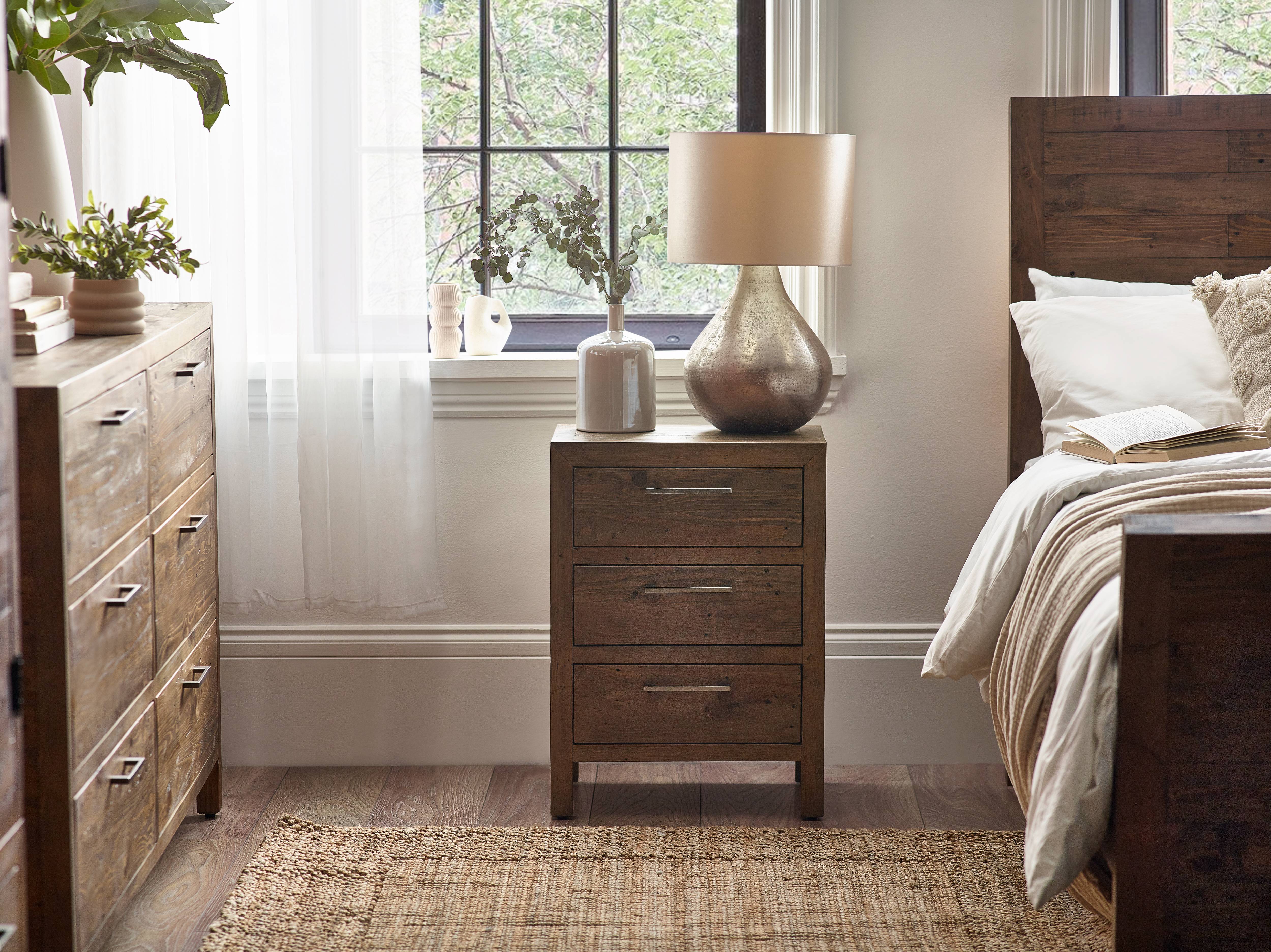 Heritage 3 Drawer Bedside